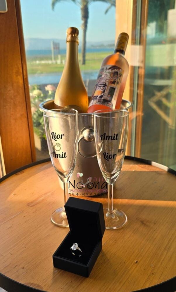 כוסות שמפנייה ממותגות